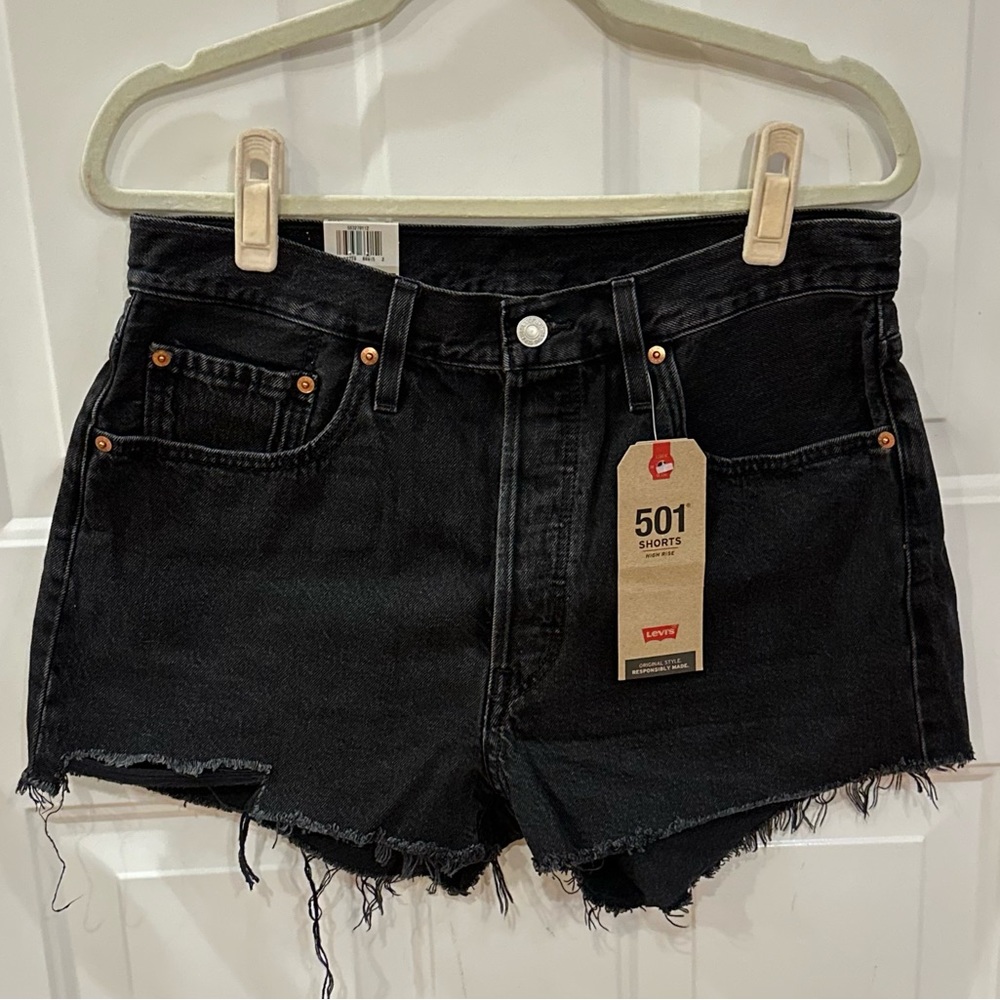 NWT - Levi’s 501 High Rise Shorts - Black - 31